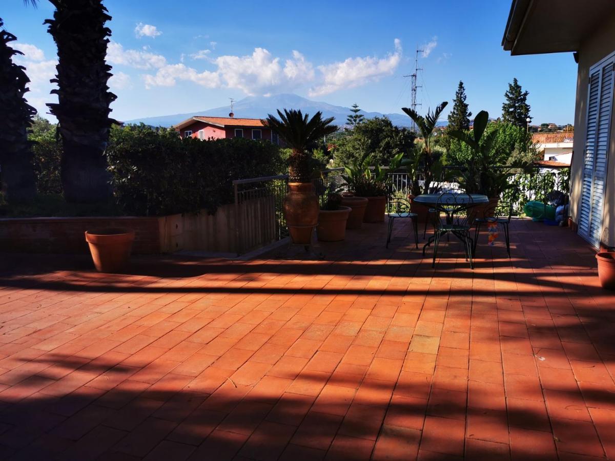 Holiday Flower Villa Panoramica Sul Golfo Di Catania Містерб'янко Екстер'єр фото